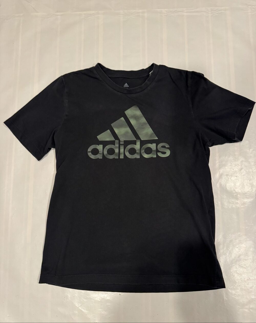 Men’s Adidas Camo Logo Graphic T-Shirt – Black Green – Medium